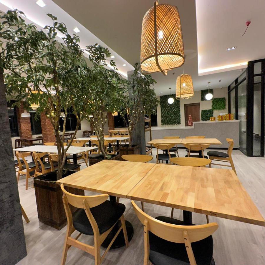 West Prime Hotel Calbayog Bagian luar foto